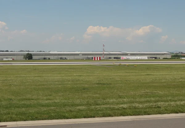 Praga República Checa Circa Junio 2016 Pista Del Aeropuerto Praga —  Fotos de Stock