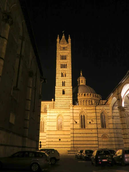 Siena Ciudad Medieval Italiana Catedral Por Noche — Foto de Stock