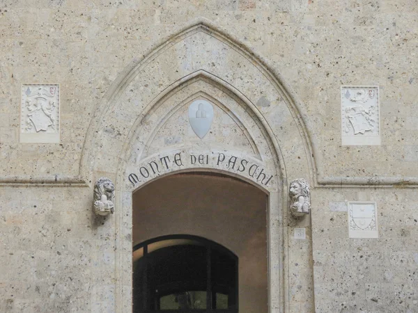 Siena, Monte dei Paschi — Stock Photo, Image