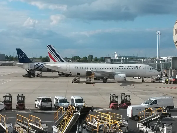 Air France letadla Airbus A320 — Stock fotografie