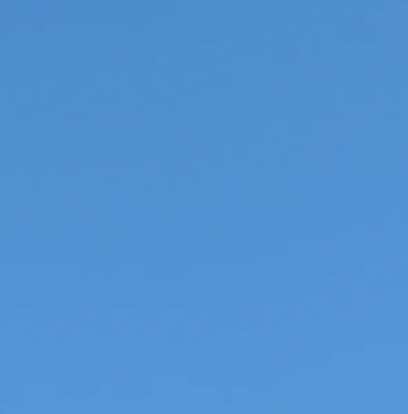 蓝色的天空没有云有用作为背景 — 图库照片