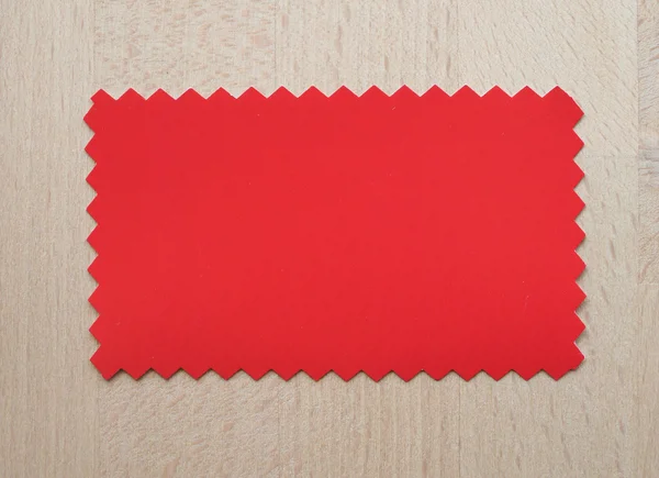Swatch Papier Rouge Avec Bordure Zig Zag Découpée Avec Cisailles — Photo