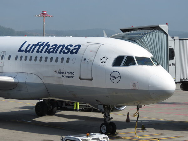Lufthansa airlines aircraft
