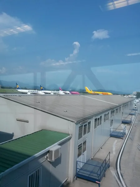 Orio Serio Bergamo Italy Circa July 2014 Aircrafts Parked Airport — Stock Photo, Image