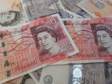 Londra, İngiltere - Temmuz 2015 yaklaşık: İngiliz Sterlini Sterlini notlar