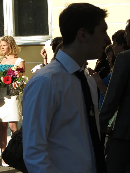 Tallinn Estonia Circa Junio 2012 Personas Elegantemente Vestidas Una Ceremonia — Foto de Stock