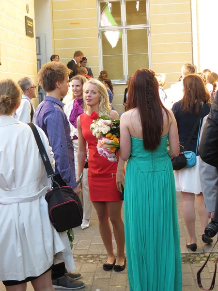 Tallin Estonia Około Czerwca 2012 Elegancko Ubranych Ludzi Ceremonii Ukończenia — Zdjęcie stockowe