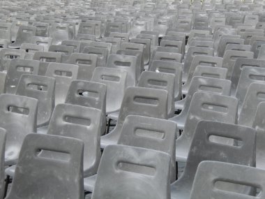 seyirci boş sandalye