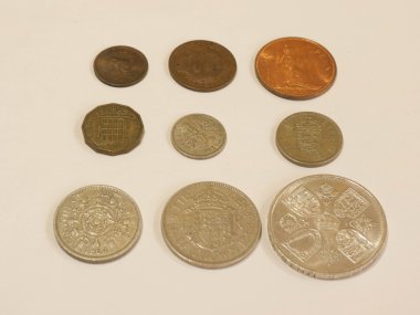 önceden ondalık gbp İngiliz Sterlini paralar (İngiltere para birimi), ondalık - gün (15 Şubat 1971) - metelik, yarı-penny, penny, üç peni, altı peni, şilin, iki şilin önce kullanma
