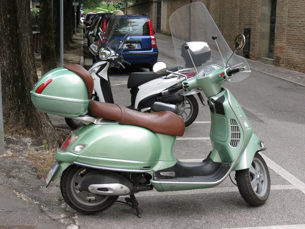 Light green Piaggio Vespa — Stock Photo, Image