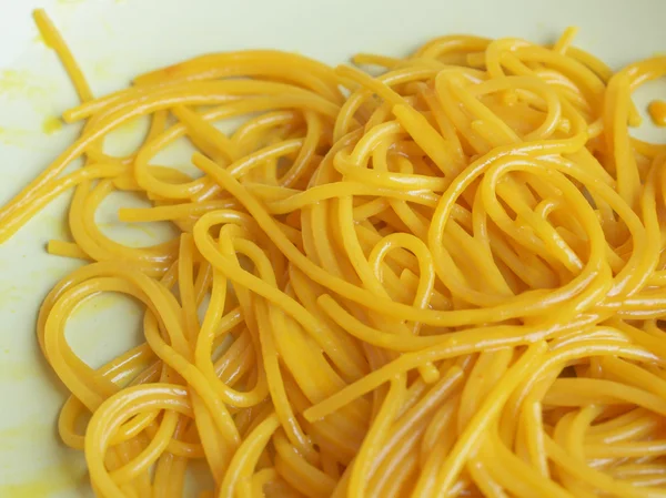 Italienische Spaghetti Mit Safransoße — Stockfoto