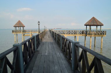 Pontian, Johor - 19 Nisan 2016: Pontian, Malezya 'da bulunan Tanjung Piai Resort iskelesi