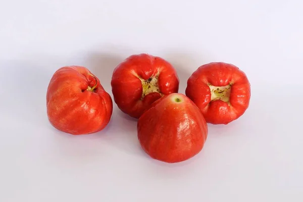 Manzana Rosa Roja Aislada Sobre Fondo Blanco — Foto de Stock