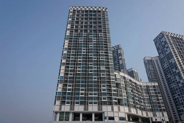 Shah Alam, Malezya-7 Eylül 2019; Shah Alam 'daki i-SOHO binasının manzarası, kozmopolit tarzını çevreleyen iş hayatı kültürünü tercih eden trend bireyler için nihai bir konut