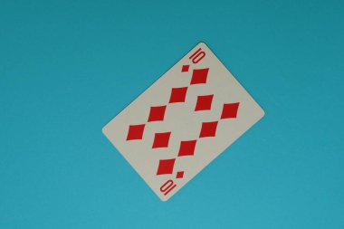 oyun kartları mavi arkaplanda izole