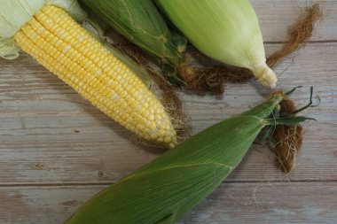 Tatlı mısırı kapat.