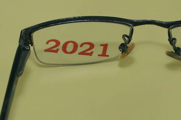 Year 2021 Concept Spectacles — Stock Photo, Image