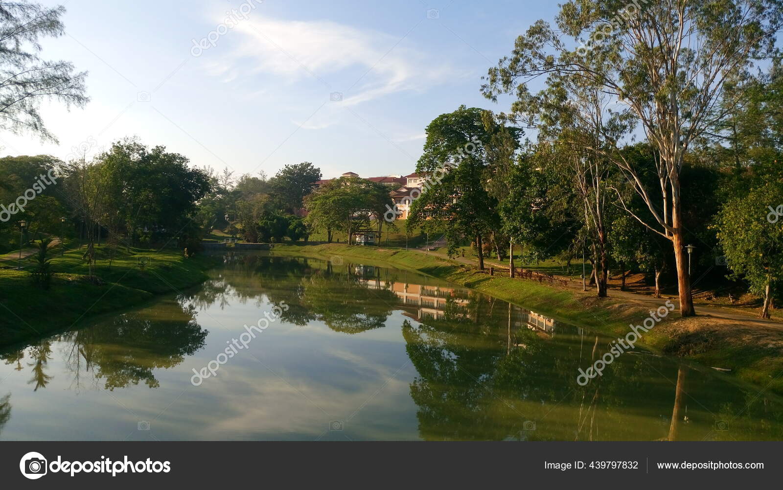 Scenic View Universiti Teknologi Mara Melaka Lake Located Lendu Melaka Stock Photo Image By C Mdbakrih Gmail Com 439797832
