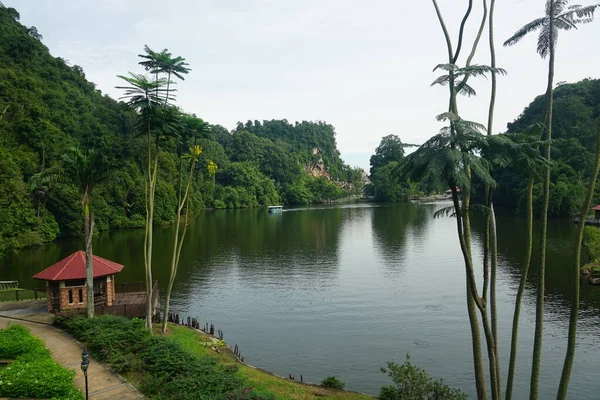 Γραφική Θέα Gunung Lang Ψυχαγωγικό Πάρκο Που Βρίσκεται Στο Ipoh — Φωτογραφία Αρχείου