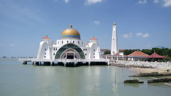 Malacca Straits Mosque Masjid Selat Melaka Mosque Located Man Made — Stock Photo, Image