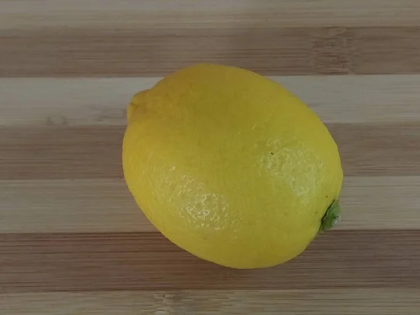 Lemon Fruit Isolated Cuttingboard — Stock Photo, Image