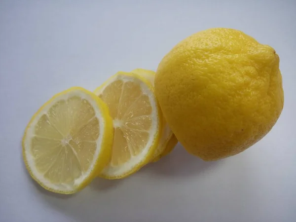 Tranches Citron Sur Fond Blanc — Photo