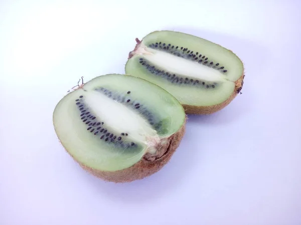 Fatias Frutas Kiwi Isoladas Fundo Branco — Fotografia de Stock