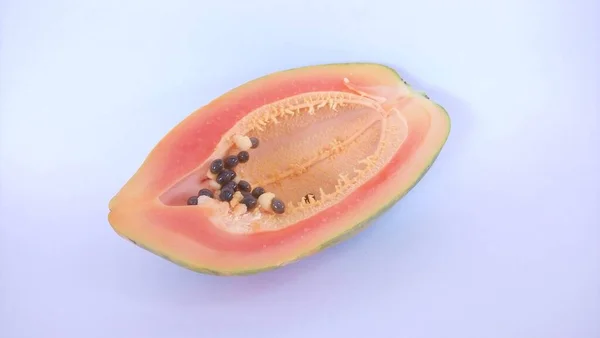 Beyaz Arka Planda Papaya Meyvesi — Stok fotoğraf