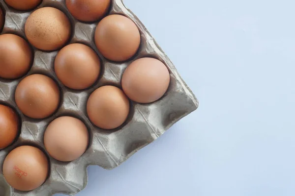 Visão Selectiva Dos Ovos Sobre Fundo Branco — Fotografia de Stock