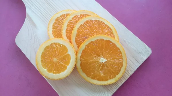 Tranches Orange Sur Planche Découper — Photo