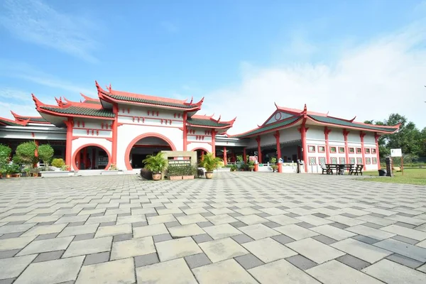 马六甲中国清真寺 Melaka Chinese Mosque 是马来西亚马六甲克鲁邦的一座中国风格的清真寺 — 图库照片