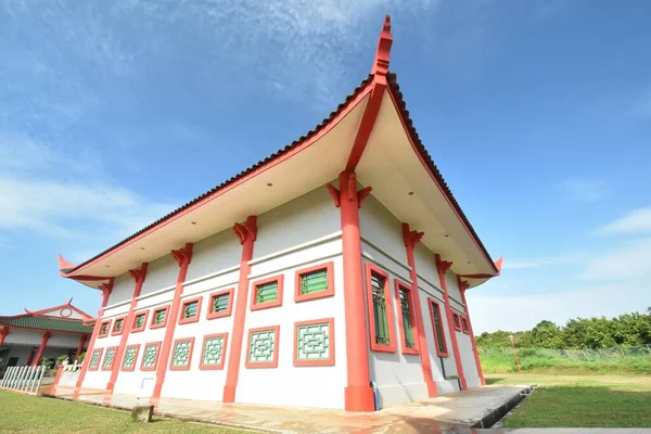 马六甲中国清真寺 Melaka Chinese Mosque 是马来西亚马六甲克鲁邦的一座中国风格的清真寺 — 图库照片