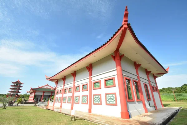马六甲中国清真寺 Melaka Chinese Mosque 是马来西亚马六甲克鲁邦的一座中国风格的清真寺 — 图库照片