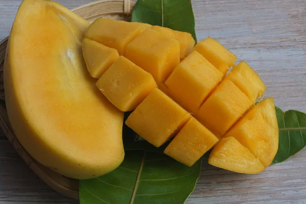 Close Chopped Mango Fruit — Stock Photo, Image