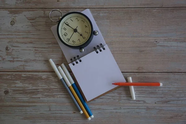 Despertador Artigos Papelaria Mesa Conceito Gestão Tempo — Fotografia de Stock