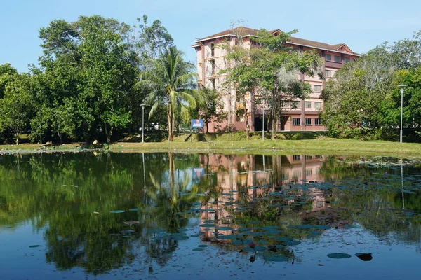 位于马来西亚Melaka Alor Gajah的Teknologi Mara Melaka大学校园景观 — 图库照片