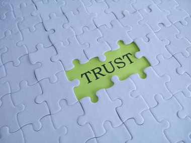 Kelime Güvenilir beyaz yapboz kağıdı