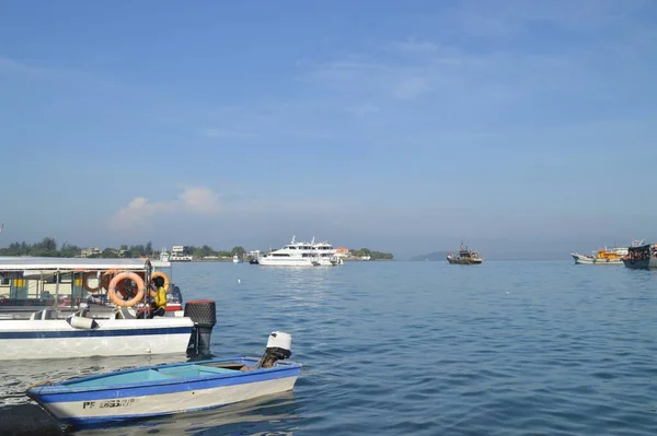 Barco Turístico Mamutik Island Situado Kota Kinabalu Sabah Malasia —  Fotos de Stock