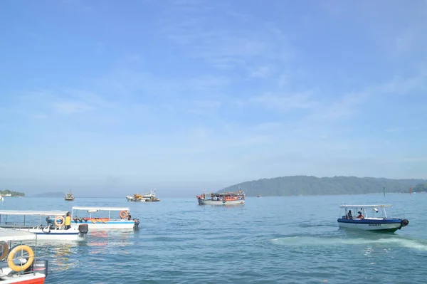 Touristenboot Auf Der Insel Mamutik Kota Kinabalu Sabah Malaysia — Stockfoto