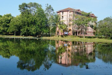Alor Gajah, Melaka, Malezya 'da bulunan Universiti Teknologi MARA Melaka kampüsünün manzarası