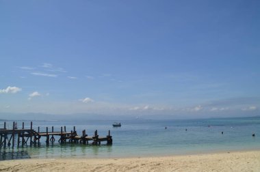 Malezya 'nın Doğu Malezya Eyaleti Sabah, Malezya' da bulunan Manukan Adası iskelesi.