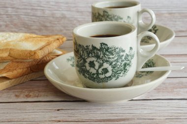 Geleneksel oryantal Çin kopitiam tarzı koyu kahve.