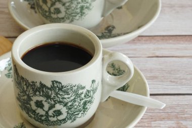 Geleneksel oryantal Çin kopitiam tarzı koyu kahve.