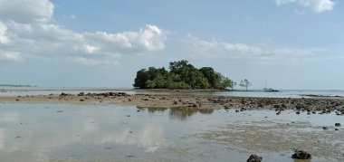 Melaka, Malezya 'da ıssız bir ada