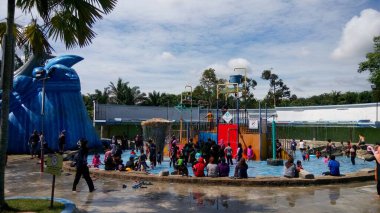 Air Panas Jasin, Melaka, Malezya 'da turizm ve su parkı eğlencesi