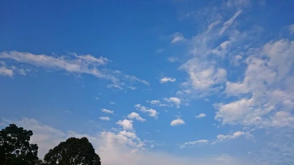 Vista Del Arco Iris Sobre Cielo —  Fotos de Stock