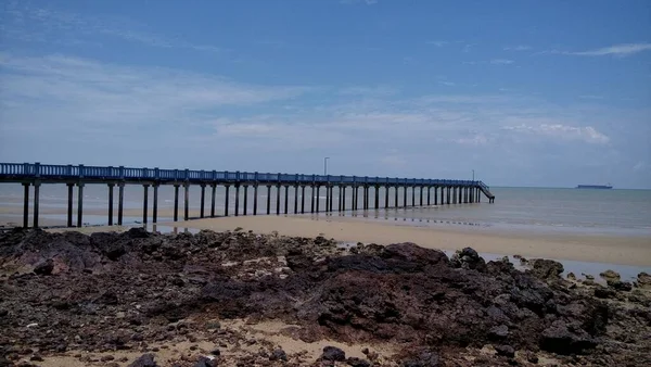 Pomost Rybacki Plaży Telok Pelandok Negeri Sembilan Malezja — Zdjęcie stockowe