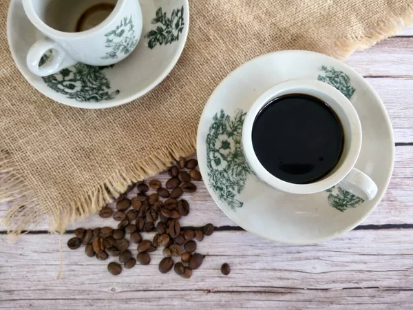 Traditional Oriental Chinese Kopitiam Style Black Coffee Vintage Mug Coffee — Stock Photo, Image