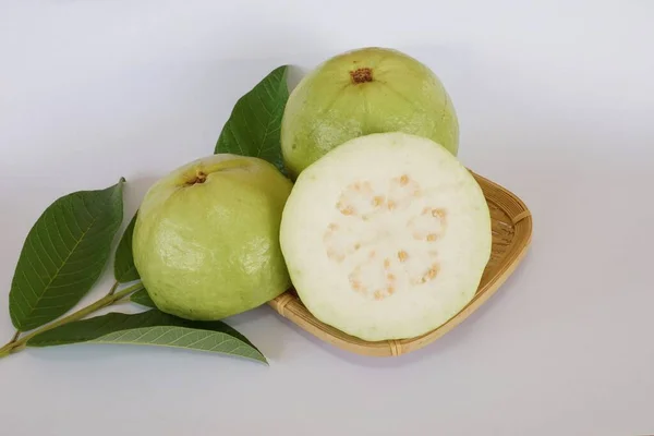 Fresh Guava Fruits White Background — Stockfoto