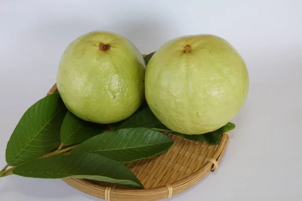 Fresh Guava Fruits White Background — Stok fotoğraf